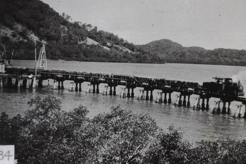 Locomotives on Queensland private railways - ARHS Qld
Slide 34 - Innisfail Tramway Class B9-1/2 Fowler 0-6-2 on Mourilyan Wharf 

