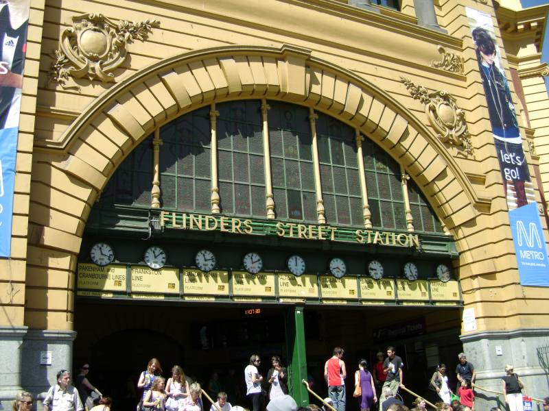 Flinders Street station
Flinders Street station 2010
