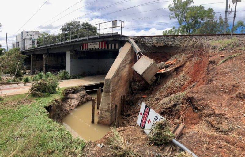 Toombul
Keywords: Queensland Railways, Floods